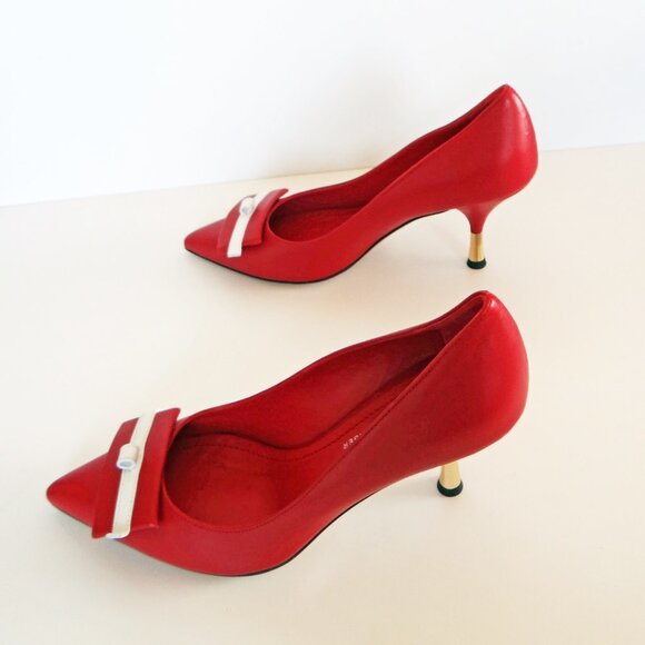 NEW!! BEAUTIISOLES Jennifer Red Italian Leather Pointed Toe Pump Size 7 1/2 - Picture 6 of 10